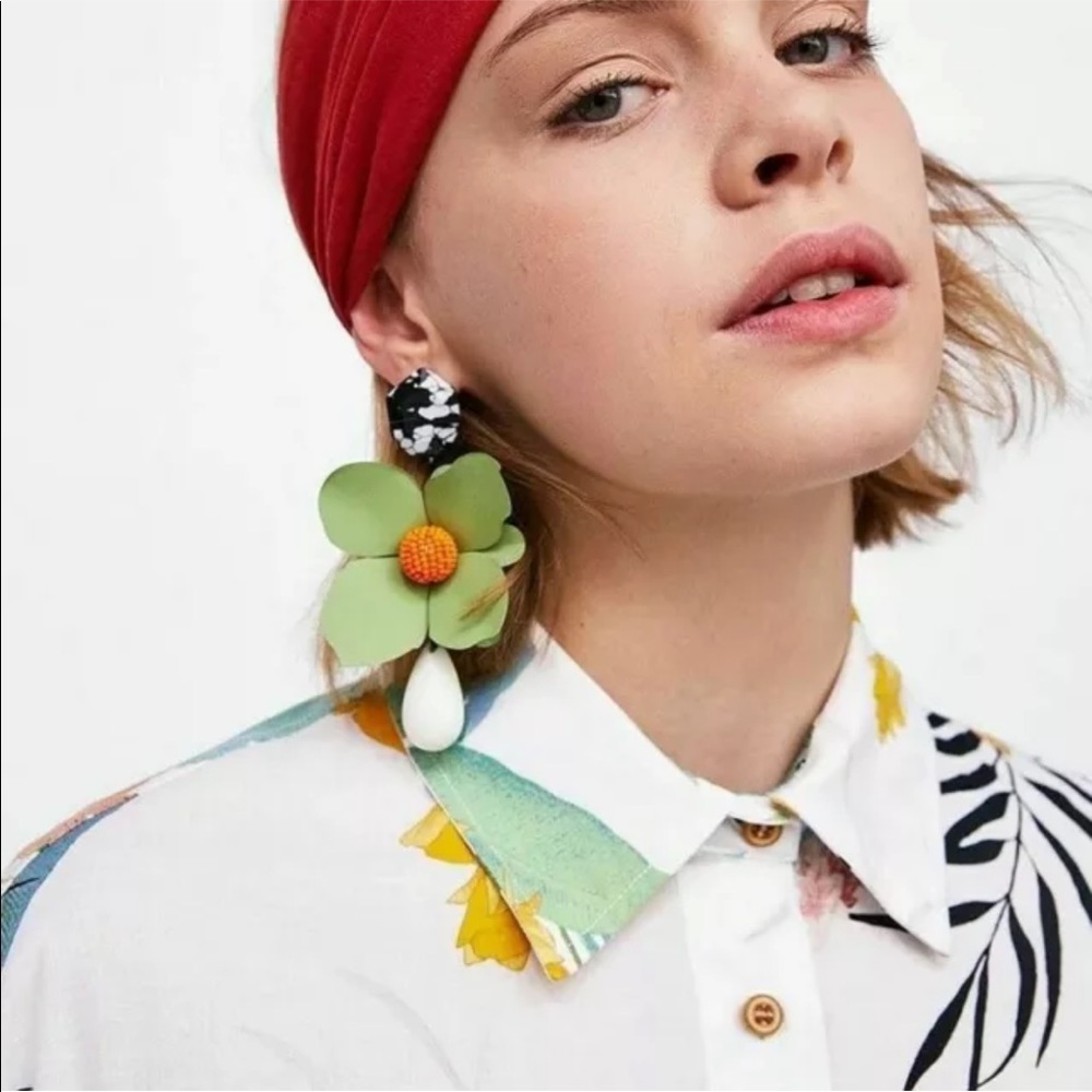Zara Fashion Flower 🌺 Earrings
